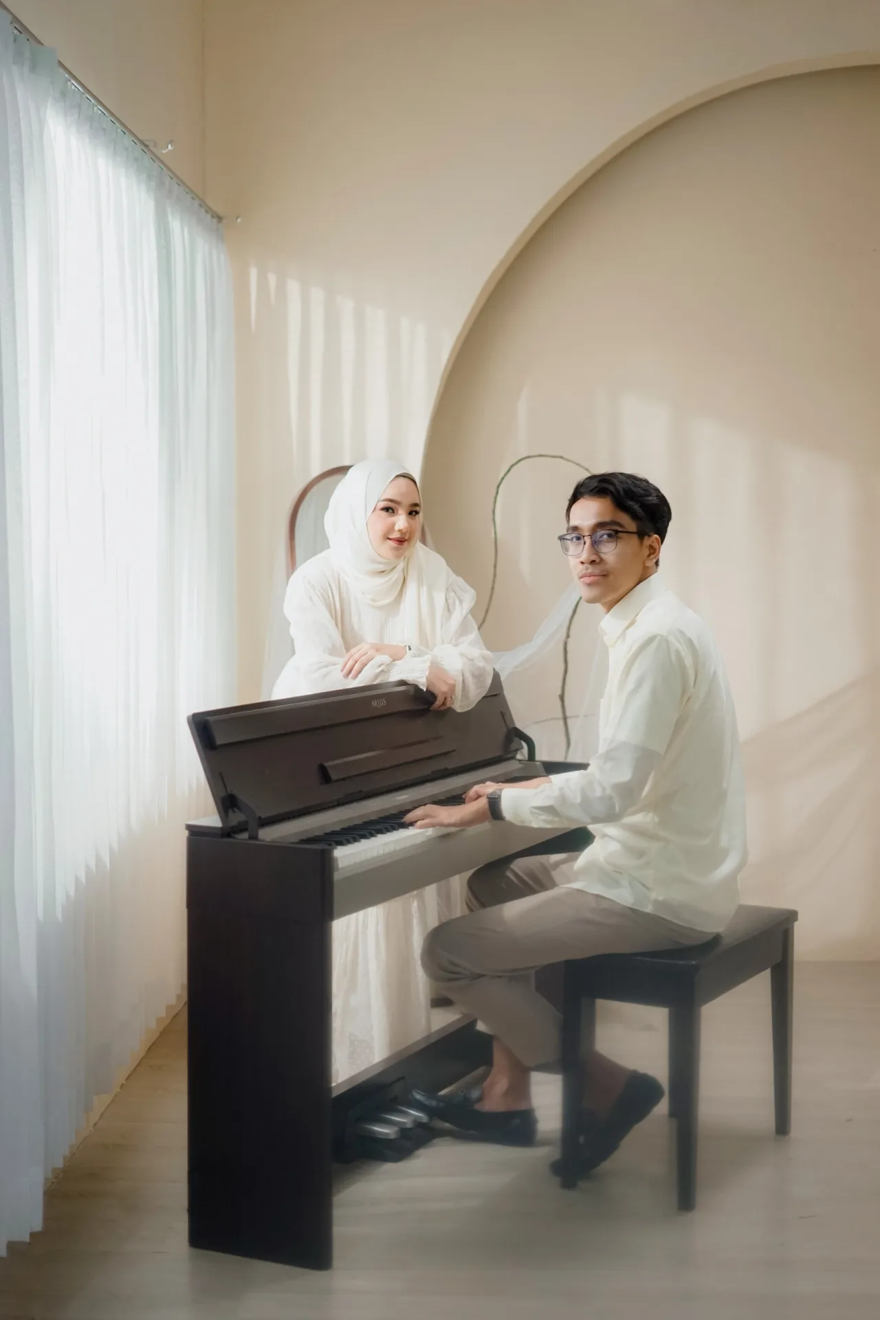 Karya Monolove koleksi 1 foto 2